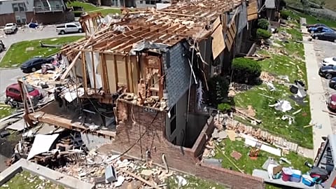 Tornado wreaks havoc upon apartment complex in Dayton, Ohio
