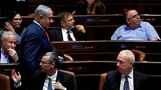 İsrail'de hükümet kurulamadı iki ay sonra yeniden seçim kararı alındı