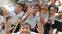 Filipinler'de öğrenciler diploma alabilmek için en az 10 ağaç dikmek zorunda kalacak
