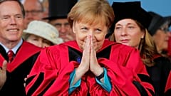 Merkel, Harvard'da Trump'ı eleştirdi: "Cehalet ve dar görüşlülük duvarlarını yıkın"