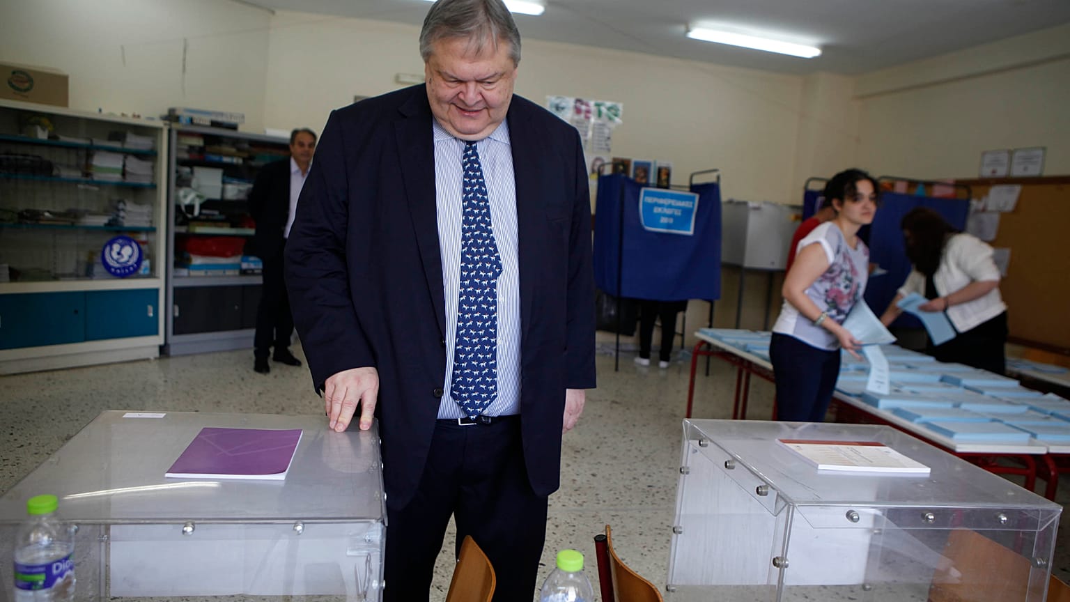 Ο Καμίνης «διχάζει» το ΚΙΝΑΛ-Αποχωρεί ο Ε.Βενιζέλος 