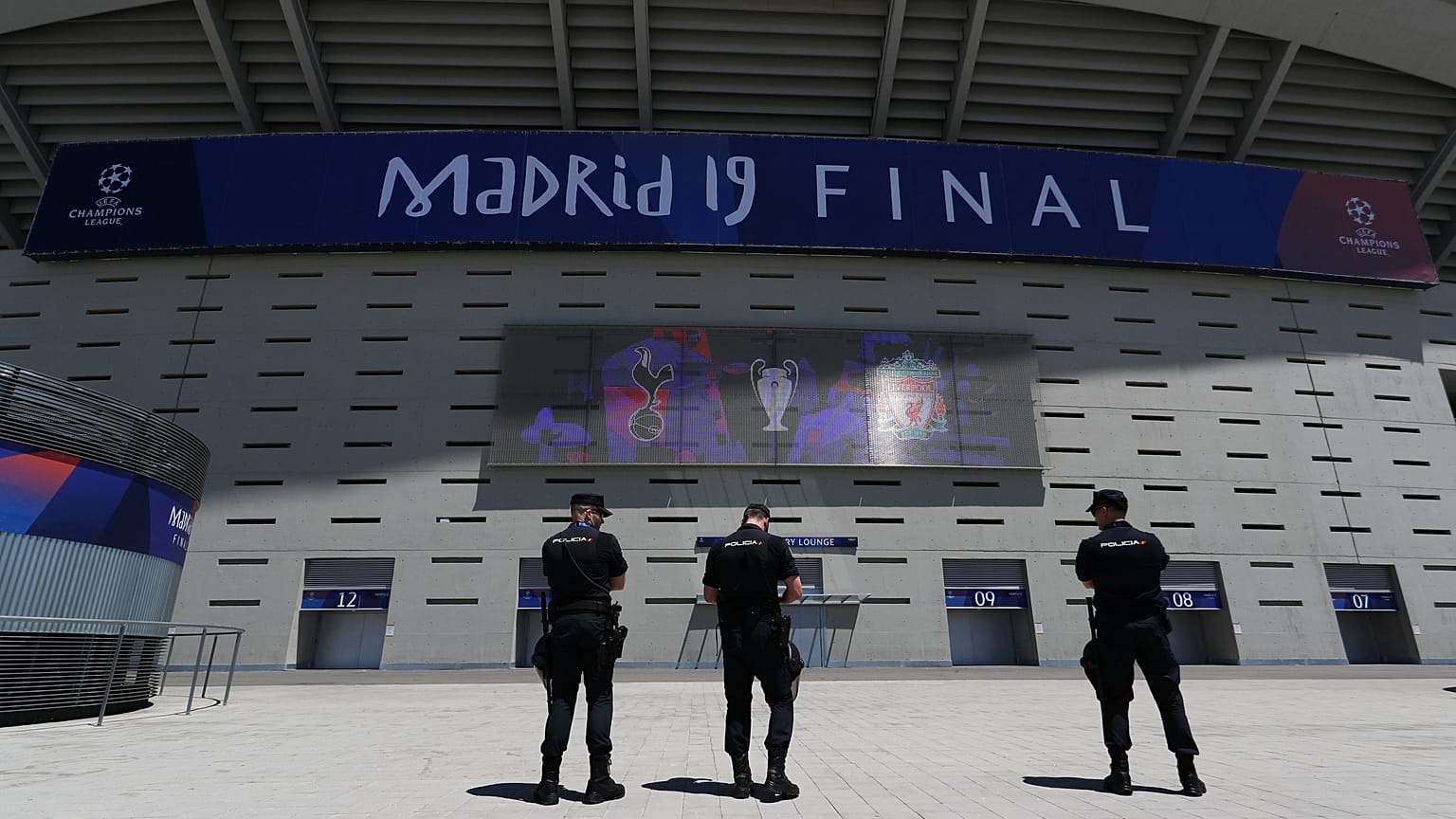 UEFA issues warning about 'fake stewards' plot to steal Champions League tickets