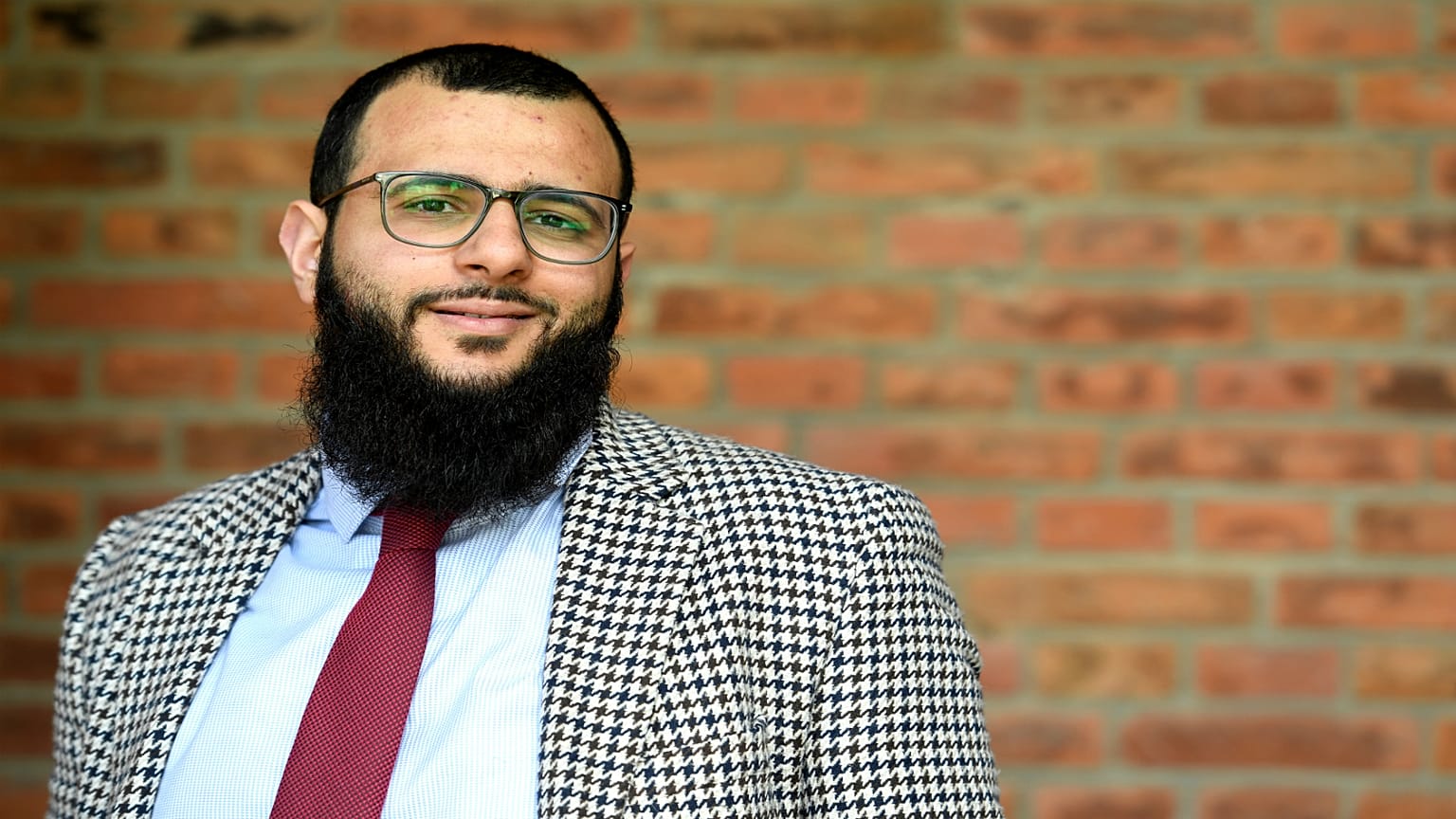 طارق زياد حسين محام دنمركي المولد من أصل فلسطيني في كوبنهاغن 