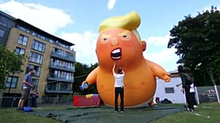 'Bebek Trump' balonu Londra'daki protestolarda yeniden kullanılacak