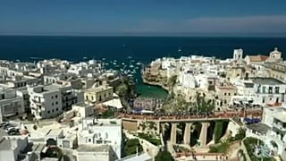 Des plongeons à couper le souffle en Italie
