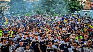 Ναζιστικοί πανηγυρισμοί από τους φιλάθλους της Ελλάς Βερόνα