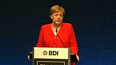 Gli industriali fustigano Merkel