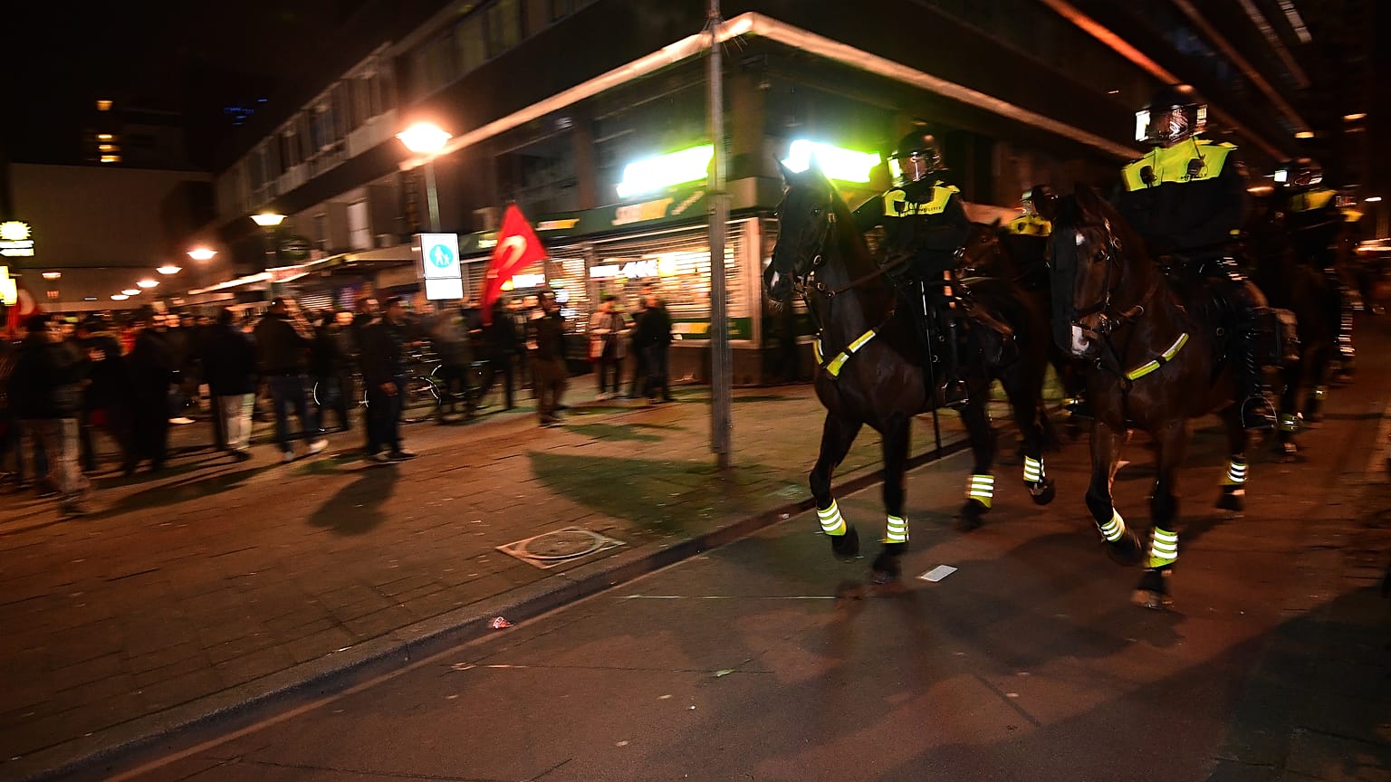 Hollanda polisi