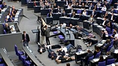 Watch: Youth climate change demonstrators protest in German parliament