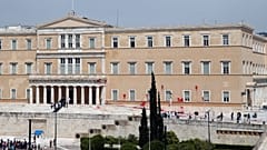 Athen fordert Berlin zu Gesprächen über Reparationszahlungen auf