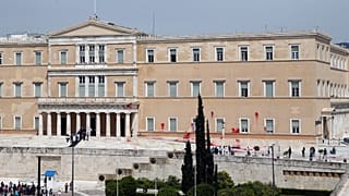 Athen fordert Berlin zu Gesprächen über Reparationszahlungen auf
