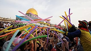 ما هي الدول التي أعلنت الأربعاء والخميس أول أيام عيد الفطر؟