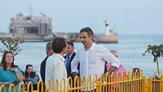 Ο πρόεδρος της ΝΔ Κ Μητσοτάκης, με τον νεοκλεγέντα δήμαρχο, Χρ.Βρετάκο 