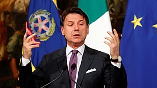 Bruselas podría expedientar a Italia por su déficit