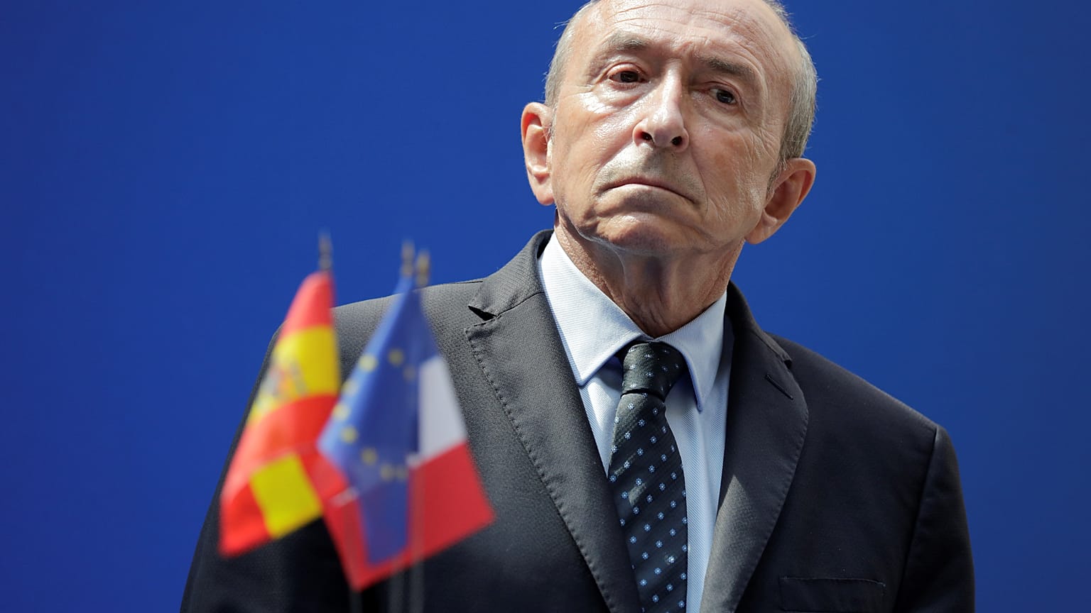 Fransa eski İçişleri Bakanı Collomb'un evinde 'yolsuzluk' araması 
