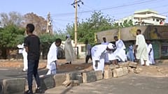 تصلب المواقف عنوان المرحلة في السودان.. دعوات للعصيان المدني لإجبار الجيش على التراجع