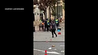 صورة من المواجهات في بورتو بين مشجعين إنجليز والشرطة البرتغالية