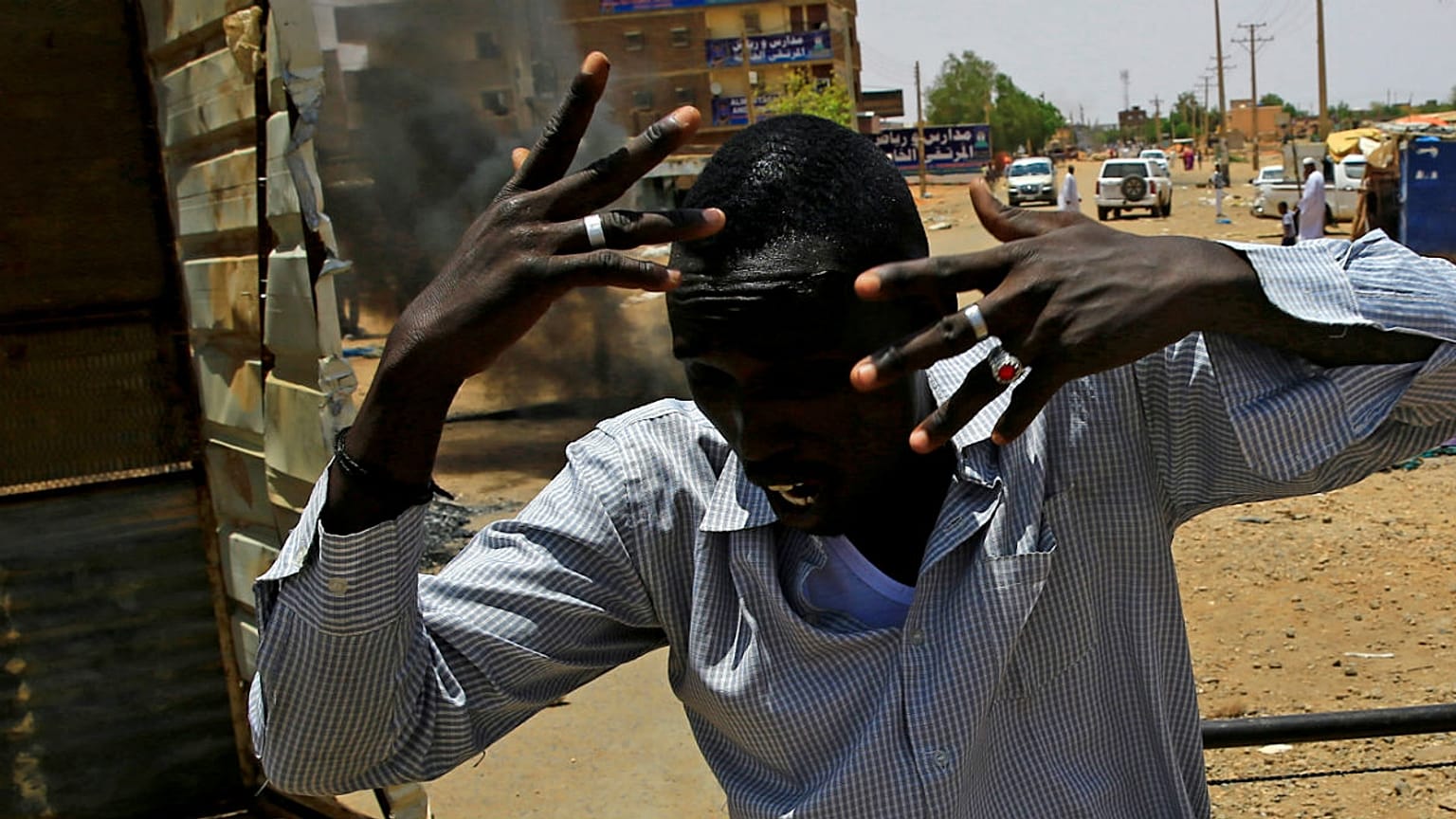 تعلیق عضویت سودان در اتحادیه آفریقا به دلیل شدت گرفتن تنش‌ها