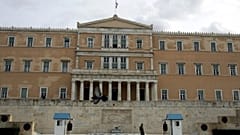 Κατατέθηκε η τροπολογία για την ακύρωση μείωσης του αφορολόγητου- καταργούνται και τα αντίμετρα