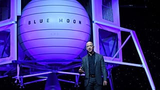 Amazon Tepe Yöneticisi Jeff Bezos: 10 yıl içinde insan yerine 'robot eller' kullanılacak