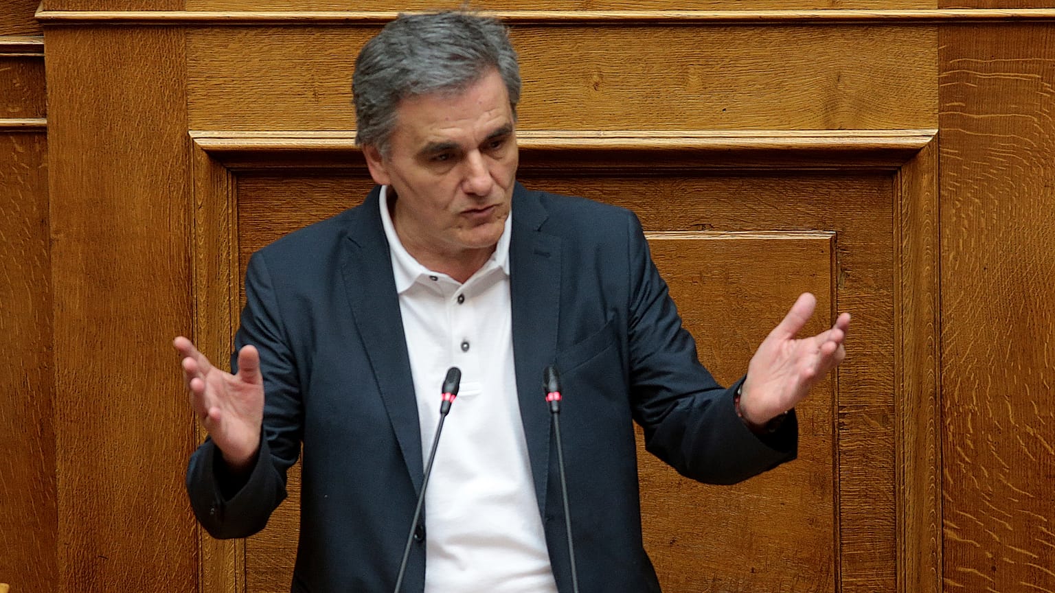 Το σχέδιο του Ευκλείδη Τσακαλώτου για τη μεσαία τάξη