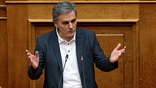 Το σχέδιο του Ευκλείδη Τσακαλώτου για τη μεσαία τάξη