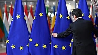 Elected Spanish MEPs denied full access to EU Parliament 