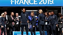 Coup d'envoi du mondial de football féminin pour un mois en France 