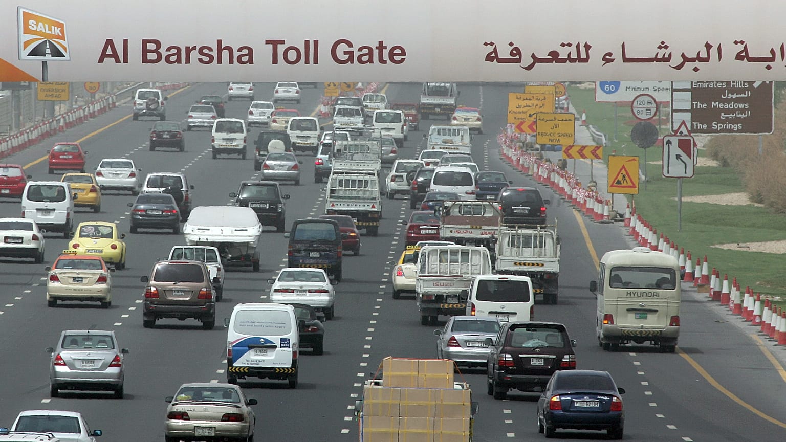 Dubai'de otobüs kazası