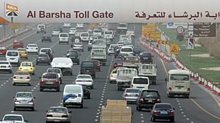 Dubai'de otobüs kazası