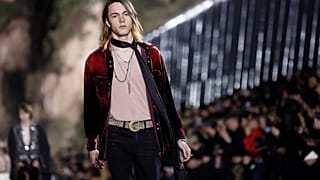 Sur la plage de Malibu, le nouvel homme Saint Laurent est arrivé