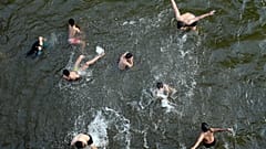 Which countries in Europe have the best quality bathing sites? 