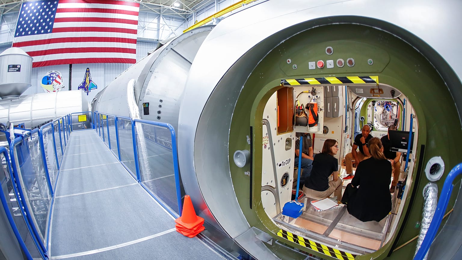NASA: Το 2020 οι πρώτοι τουρίστες στον ISS