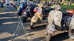 Mit keres 5000 Vespa-őrült Magyarországon?
