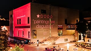 Projection of an actual visitor rating of the Leopold Museum in Vienna
