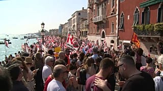 Protesta masiva contra los cruceros en Venecia
