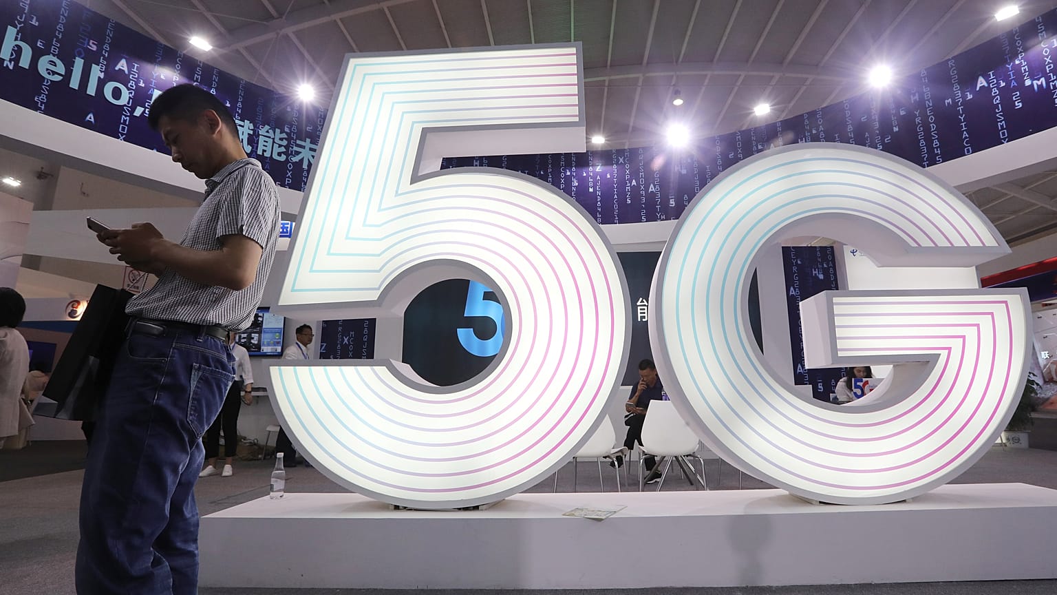 Ο νέος "ψυχρός πόλεμος" των 5G 
