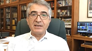 Karatepe: Türkiye'nin S-400 krizindeki 'uzlaşı politikası' TL'yi korudu