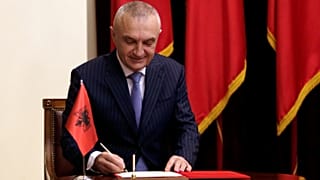 Αλβανία: Καθαίρεση Μέτα θα ζητήσει ο Ράμα