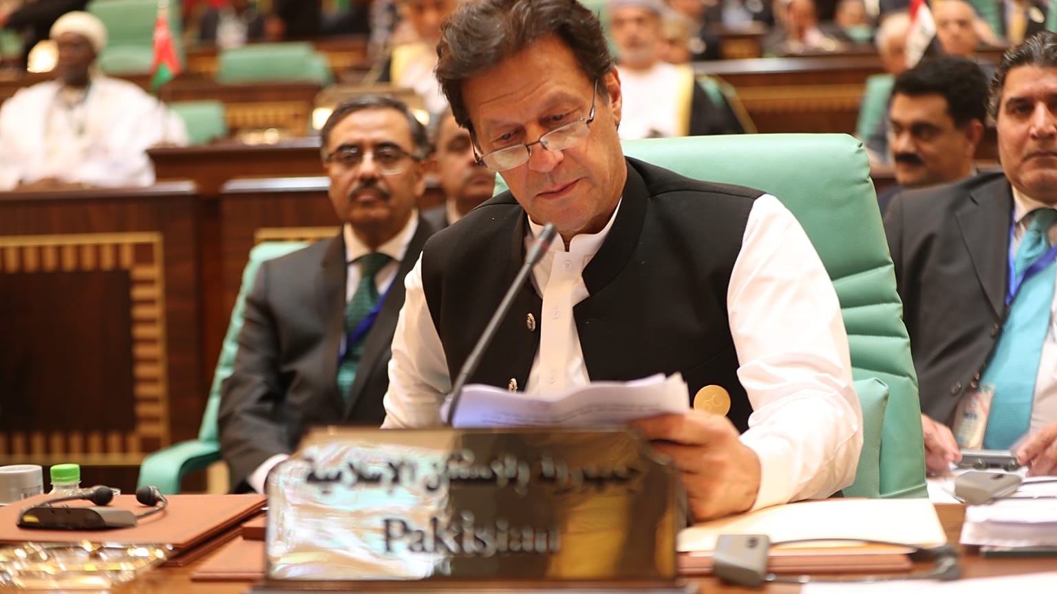 Steuerparadies Pakistan? Ministerpräsident Imran Khan fordert Bevölkerung zum Zahlen von Steuern auf
