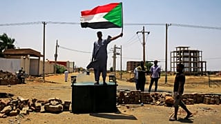 معترضان به شورای نظامی حاکم بر سودان