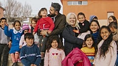 Ataması yapılmayan öğretmen on binlerce çocuğun yüzünü güldürdü