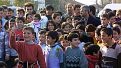 Türkiye,  IŞİD'e katılan iki eşli ve 9 çocuklu militanı ailesiyle birlikte Fransa’ya teslim etti