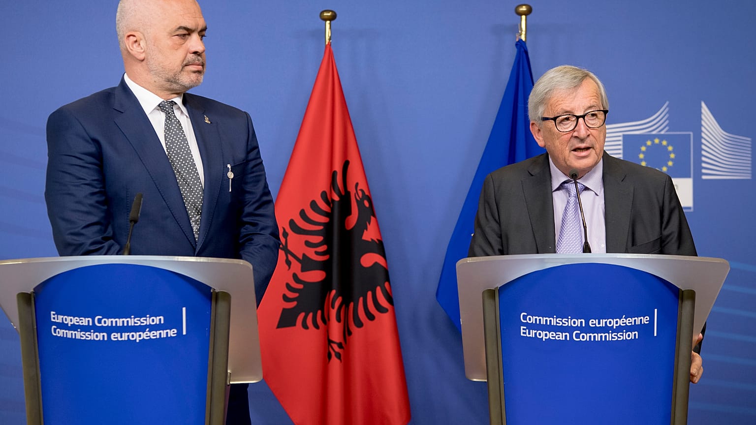 Προειδοποίηση Γιούνκερ για την κρίση στην Αλβανία