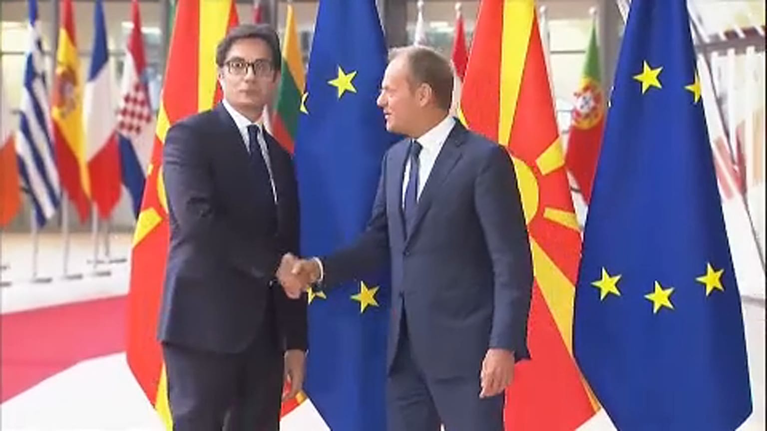 Macedónia do Norte quer acelerar adesão à UE