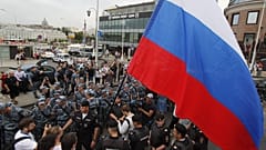Несанкционированная акция в поддержку журналиста Ивана Голунова в Москве