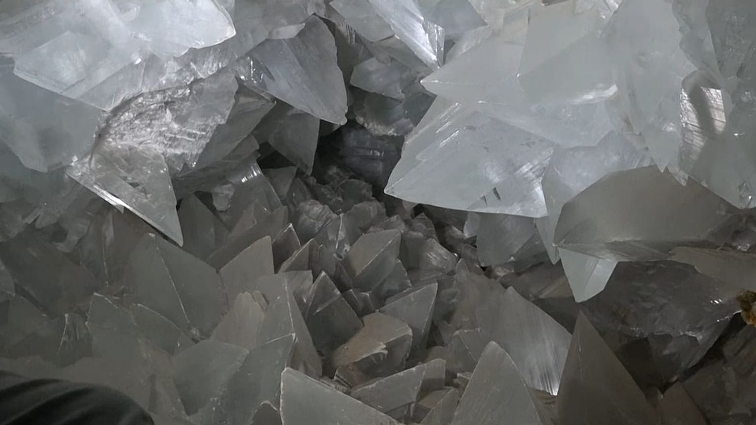 Giant crystal cave to accept first ever visitors