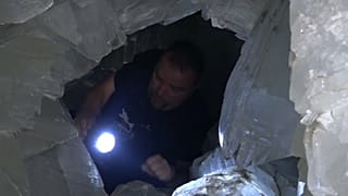 Une grotte espagnole claire comme du cristal