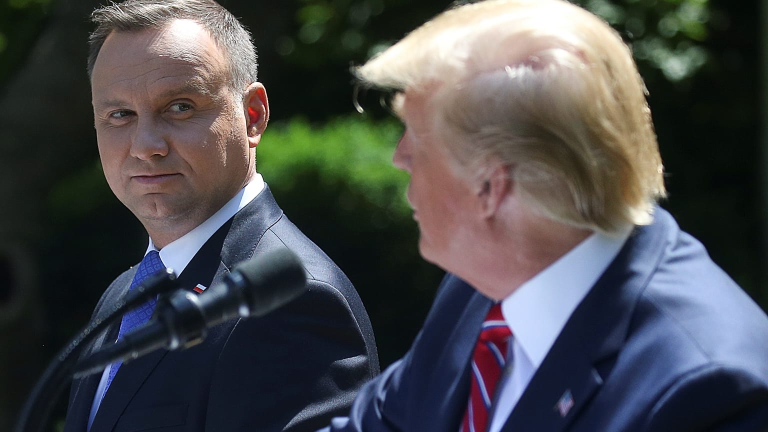 Polonya'ya bin asker göndermeyi planlayan Trump, Almanya'yı Rusya'ya karşı uyardı