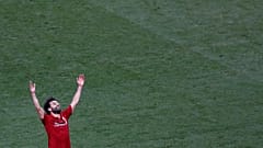 صلاح يحتفل بإحراز لقب دوري أبطال أوروبا مع ليفربول (صورة من الأرشيف)
